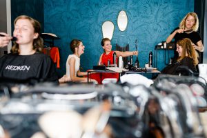 2.) Bruiloft Hanneke & Niek | Hair & Make-up: Salon54 Mariska Krikke | Fotografie Inge Kooiman